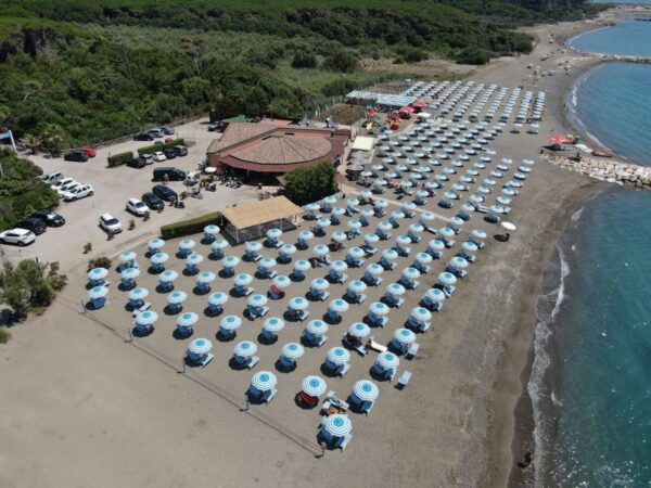 stabilimento balneare cecina mare